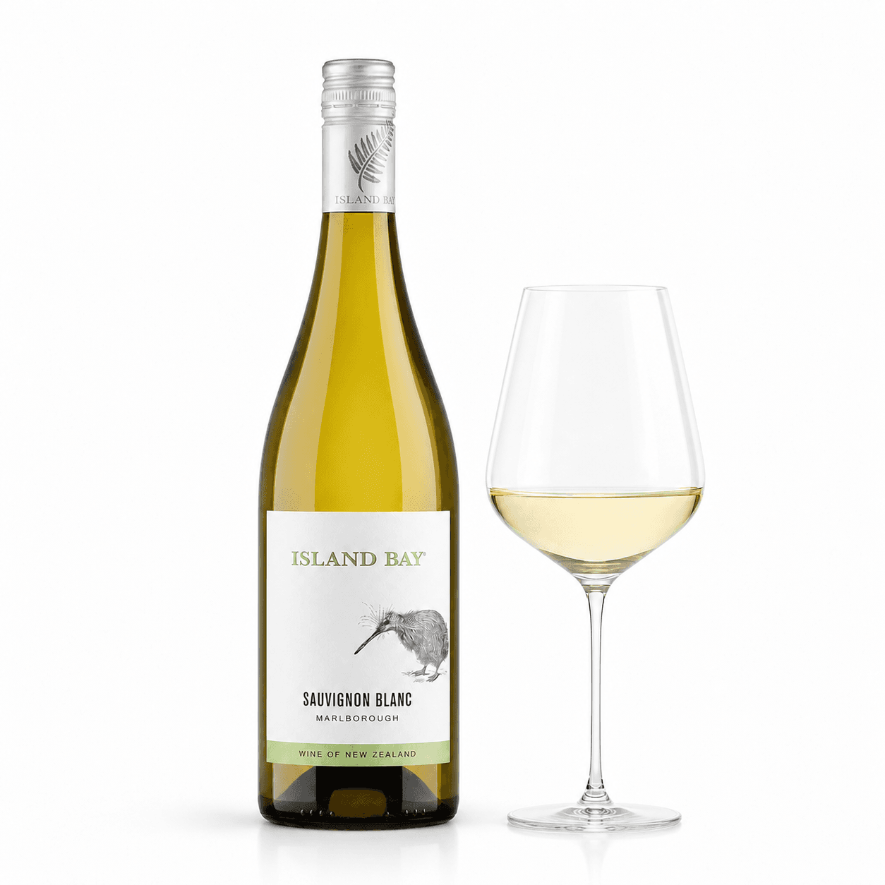 Island Bay Sauvignon Blanc 2025 – Flasche mit Weinglas